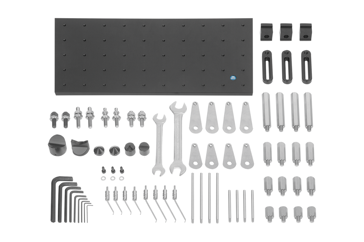 Clamping component sets for fixating for co-ordinate measuring machines, column 