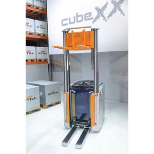 CubeXX from Still: a revolutionary multifunction trolley